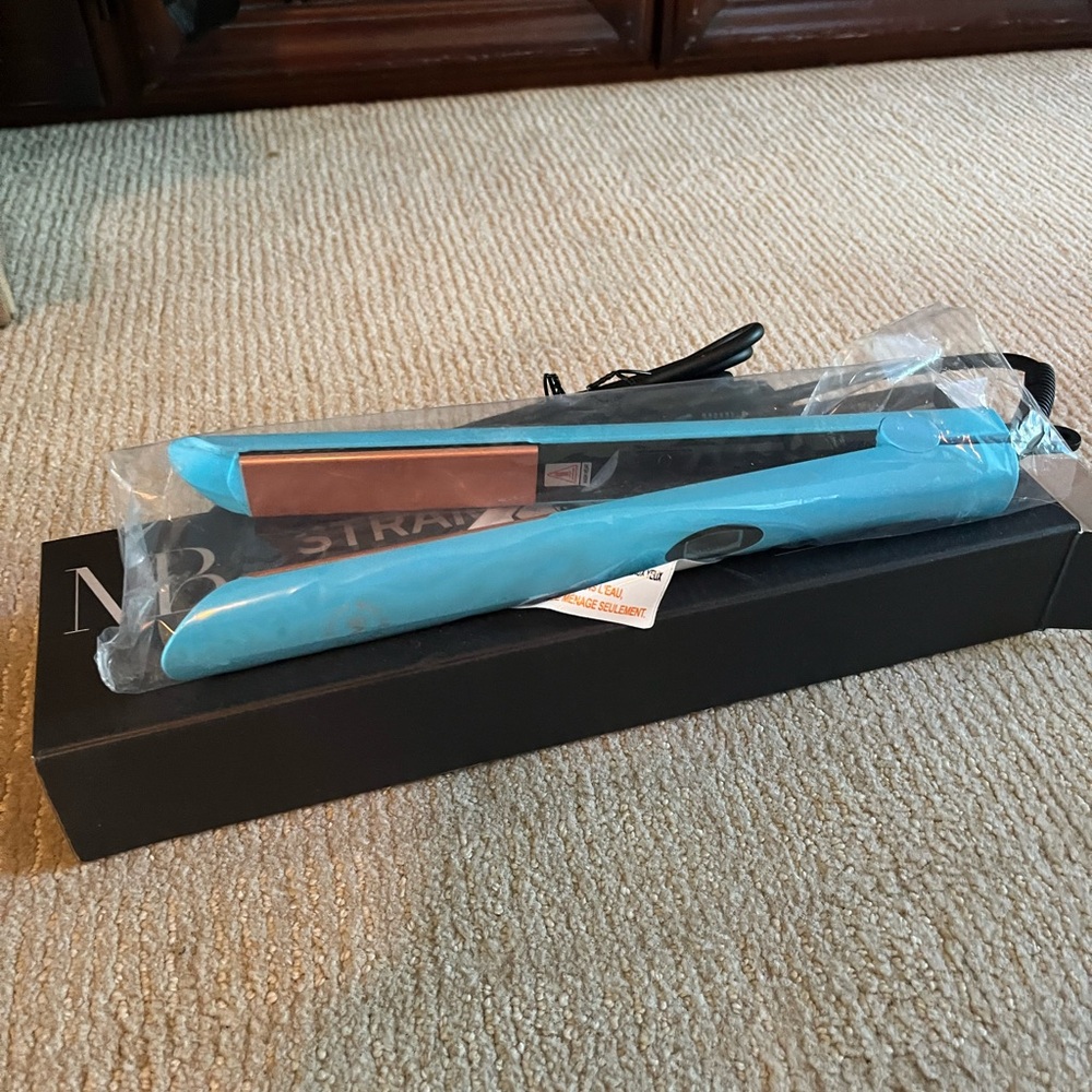 MB Beauty 2-1 Straightener and Curler